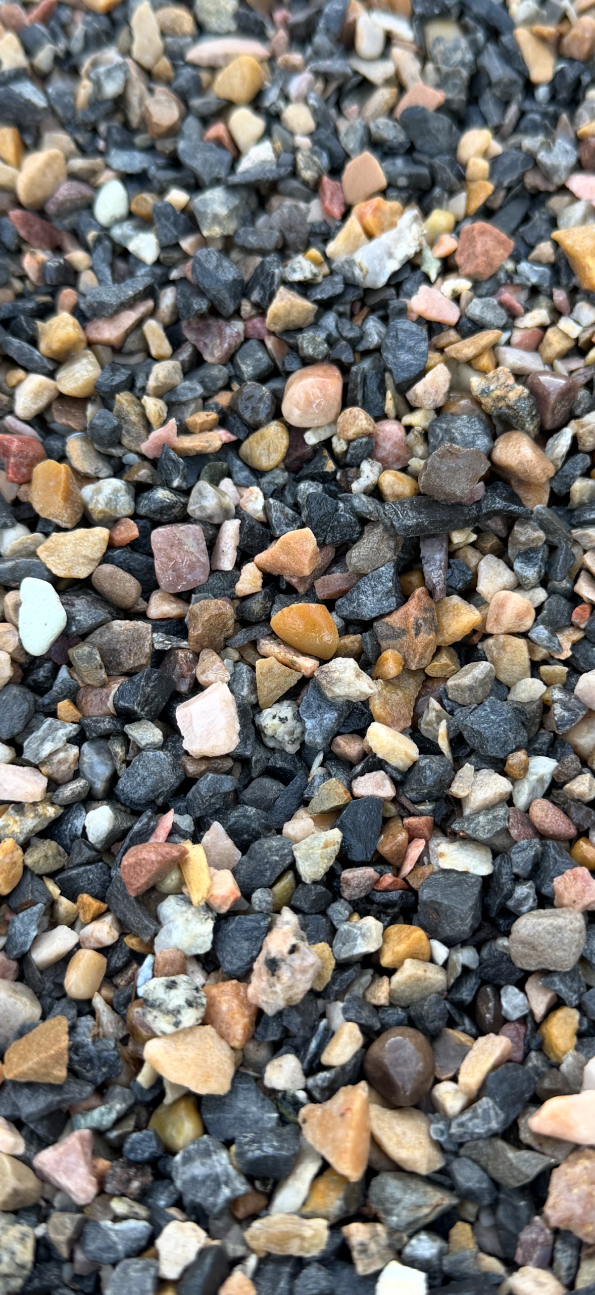 Earthstone 3/8" minus Pea Gravel-image